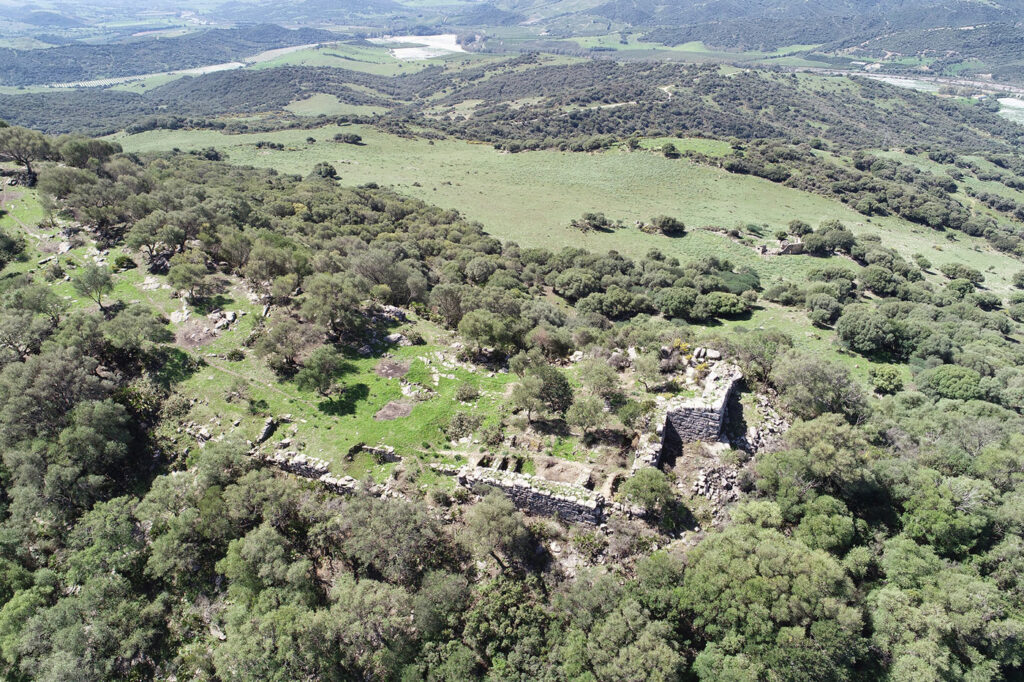 Vuelo sobre Lacipo (Fotografía: ayuntamiento de Casares)